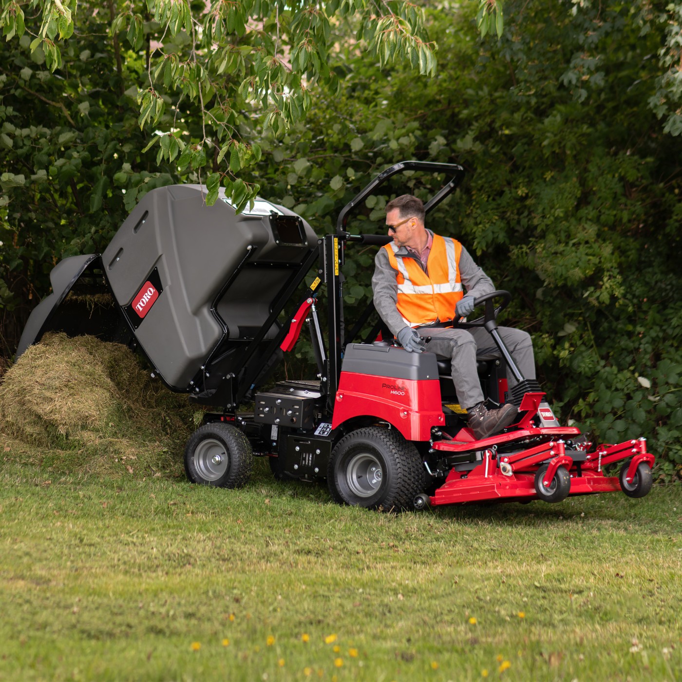 Toro ProLine H600 vyprázdnenie zberného koša